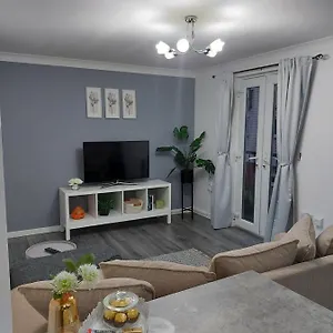 Lovely 1-bedroom With Parking On Premises Minworth
